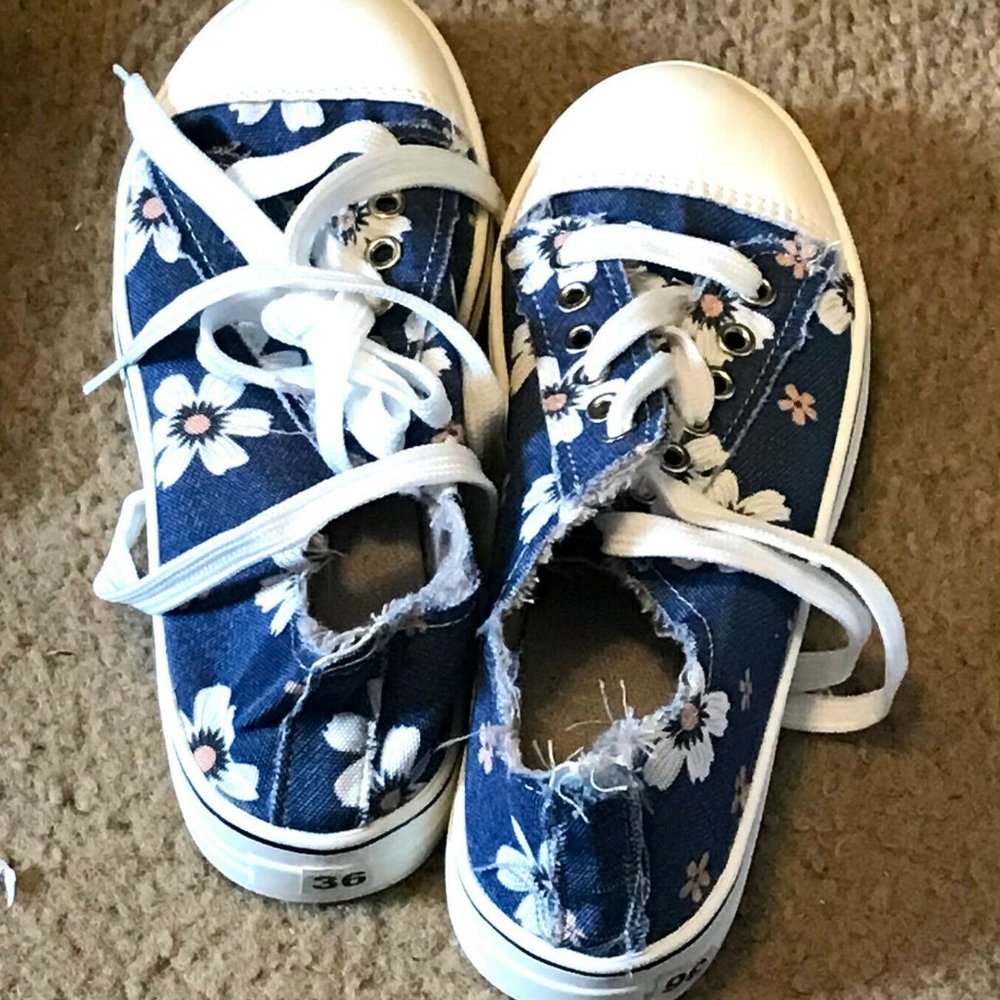 Blue Jean Textured Low Top Shoes (Size 36) Flower Designs